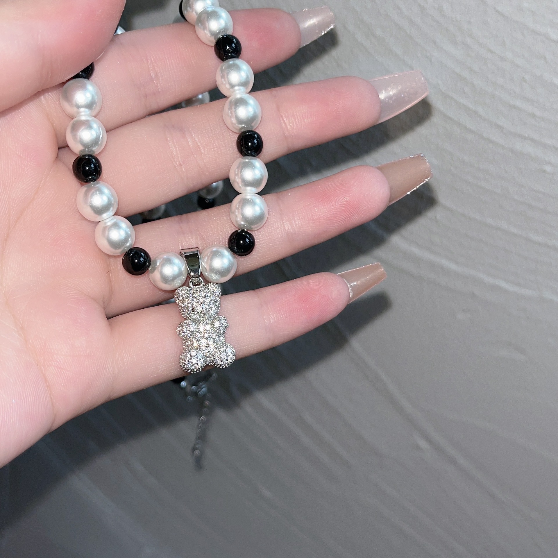 Fashion Bear Artificial Pearl Beaded Inlay Rhinestone Pendant Necklace