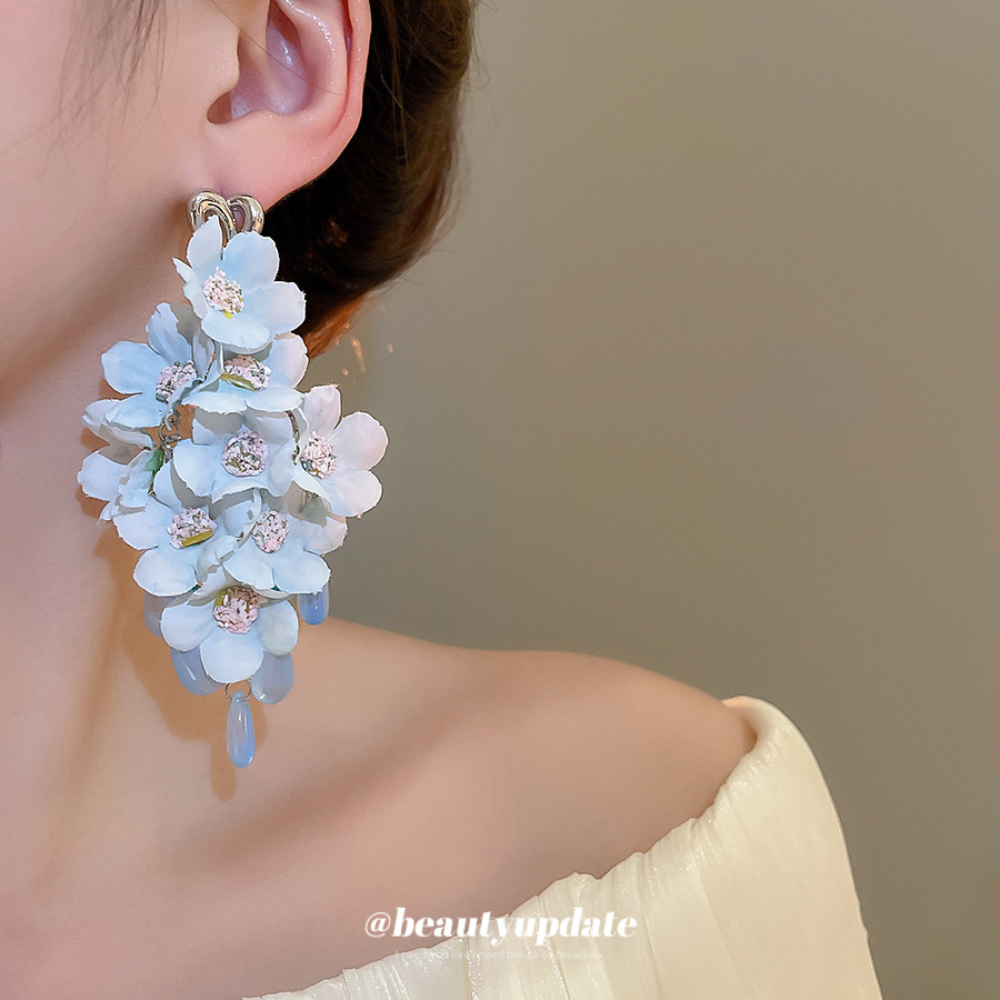 Pendientes de perla de flor azul de tela de aguja de plata Pendientes de ambiente fresco Pendientes de alta calidad de lujo ligero súper hada