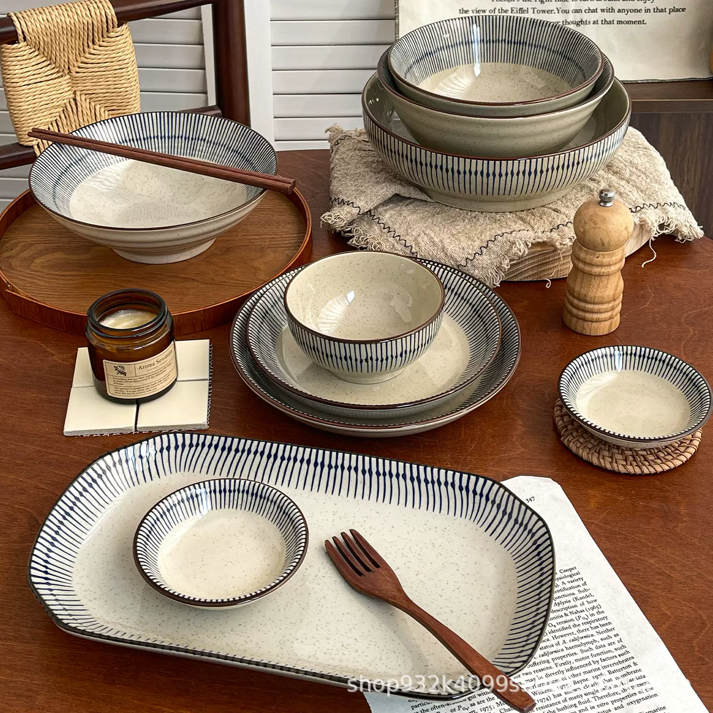 日式陶瓷餐具套装碗盘釉下彩家用饭碗高级感菜盘子面碗沙拉碗汤碗