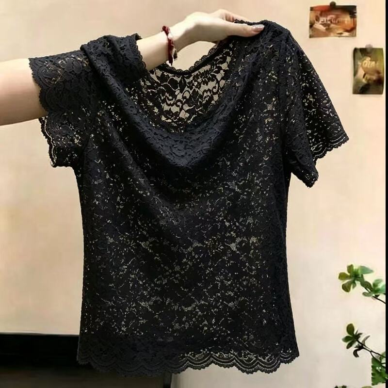 Hollow-Out Lace Short-Sleeve T-Shirt for Women, Summer Lightweight Round-Neck Fashion Base Shirt, Slimming and Flattering, Suitable for Layering with a Blazer