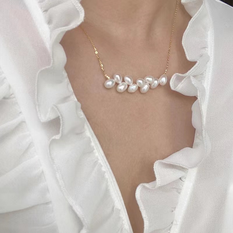 Colar de pérolas com fecho magnético para mulher choker_voghion.com