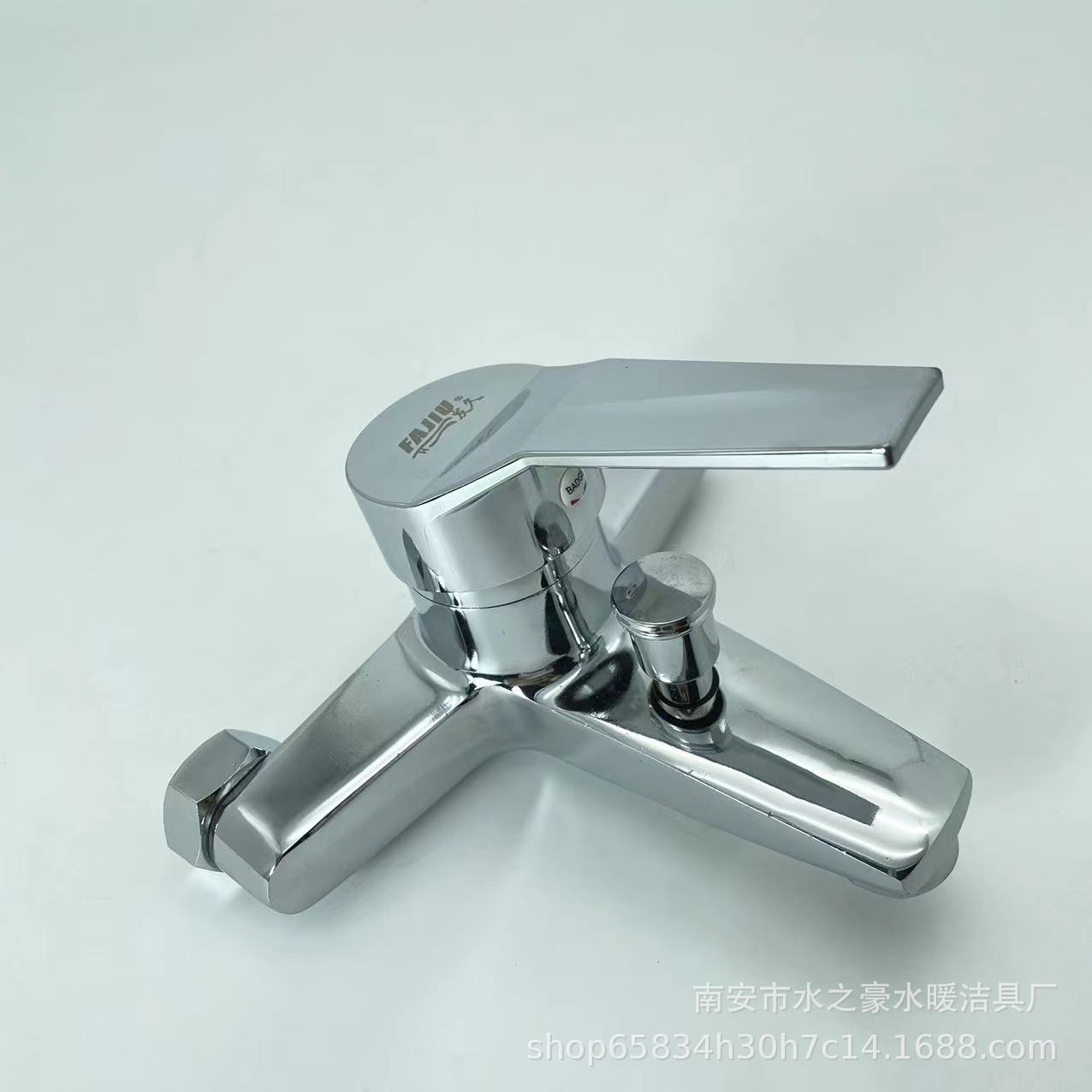 Bathroom Bathtub Faucet Yasi Triple Shower Faucet Hot and Cold Mixing Valve Shower Set Manufacturer Nozzle