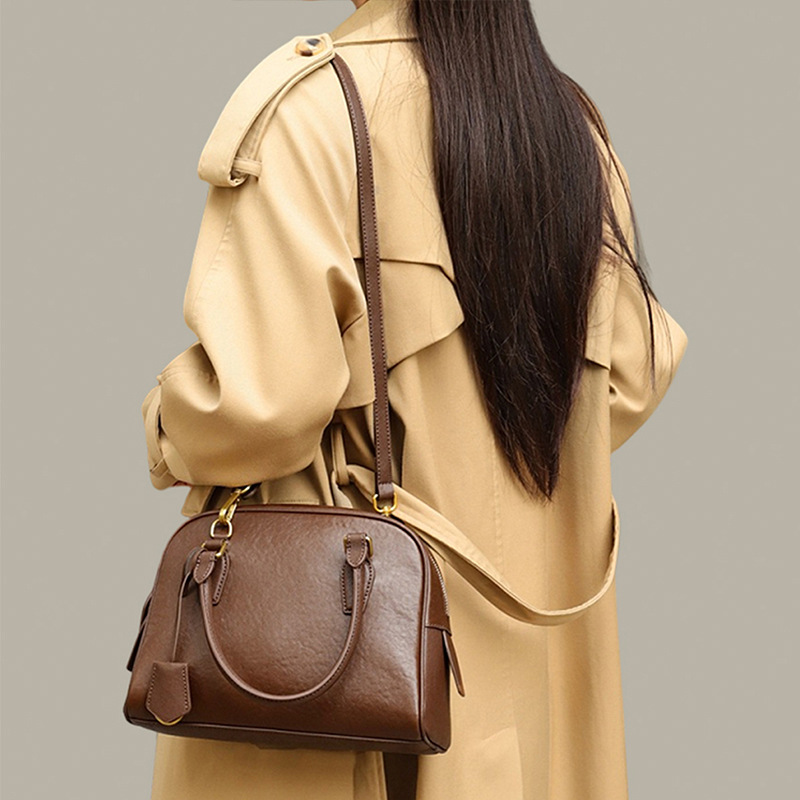 复古时尚头层植鞣牛皮波士顿包大容量通勤百搭质感手提斜挎包