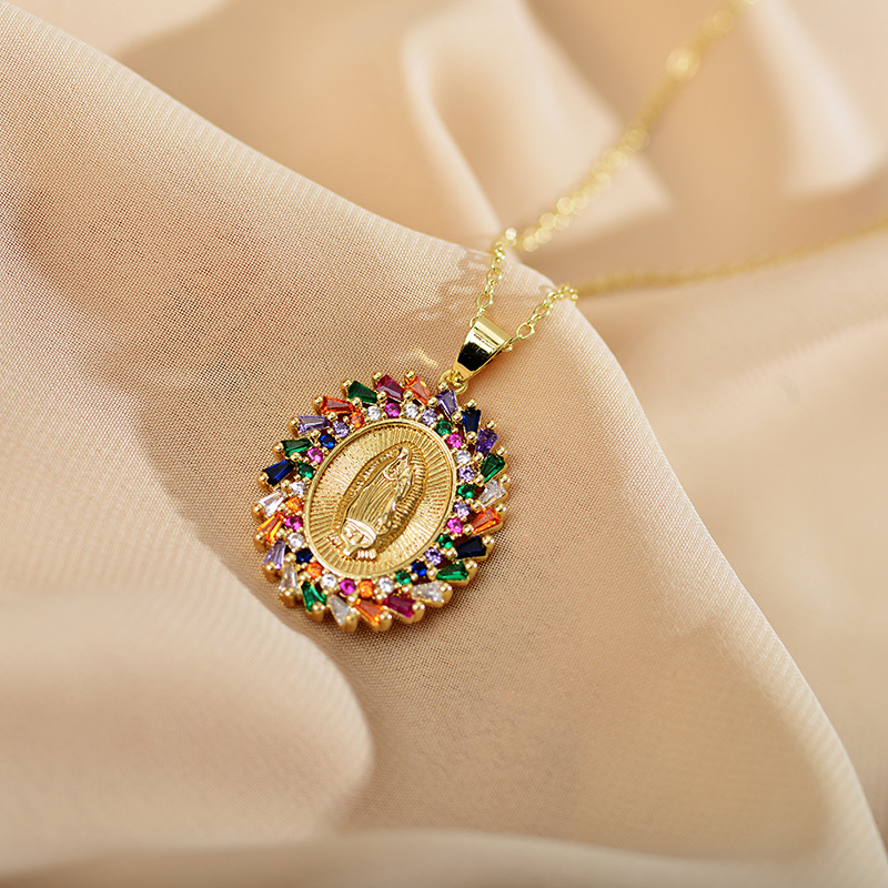 Fashion Portrait Copper Plating Zircon Pendant Necklace