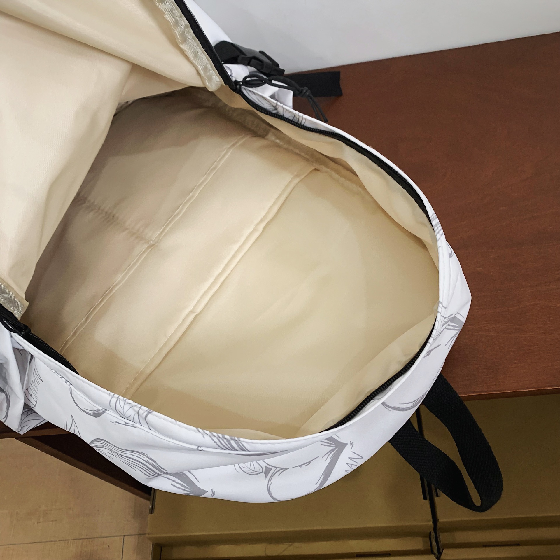 Fábrica al por mayor 2024 nueva mochila escolar de gran capacidad para estudiantes de secundaria, mochila simple y versátil, mochila de viaje de cercanías