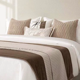 靠垫/抱枕;多件套;其他毛毯