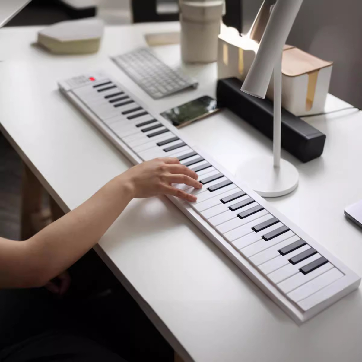 国境を越えたアマゾン携帯折り畳み電子ピアノ61キー玩具ピアノ楽器音楽プレゼントTIKTOK震え音