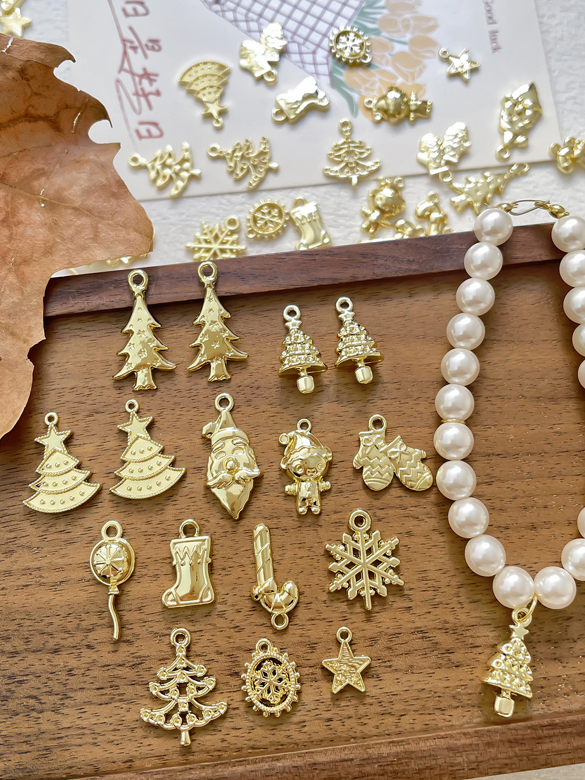 1 Piece Simple Style Tree Balloon Snowflake Alloy Plating Jewelry Accessories display picture 1