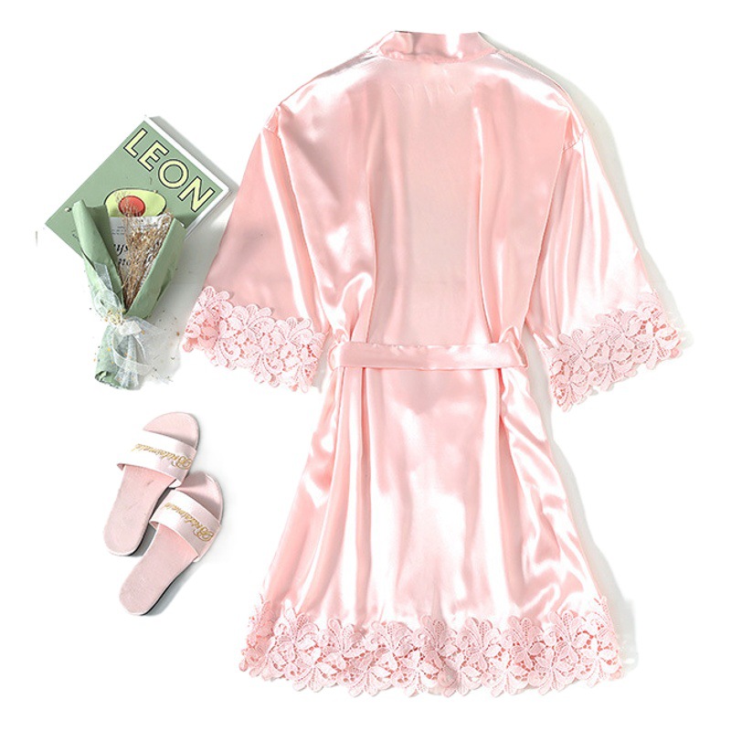 Transfronterizo Mother Bride Túnica de la mañana Túnica de la mañana Camisón de encaje para mujer Maquillaje de boda Grupo de dama de honor Kimono de boda