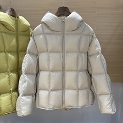 2025冬季新款90白鸭绒泡芙连帽方块羽绒服女短款宽松保暖外套显白