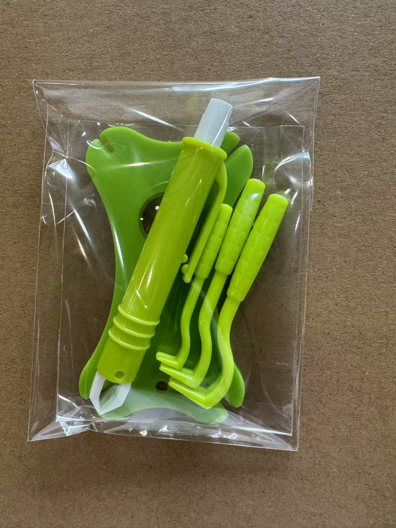 13# 녹색 펜 1개 + 녹색 카드 1개 + 녹색 후크 3개 (OPP 가방 18g)