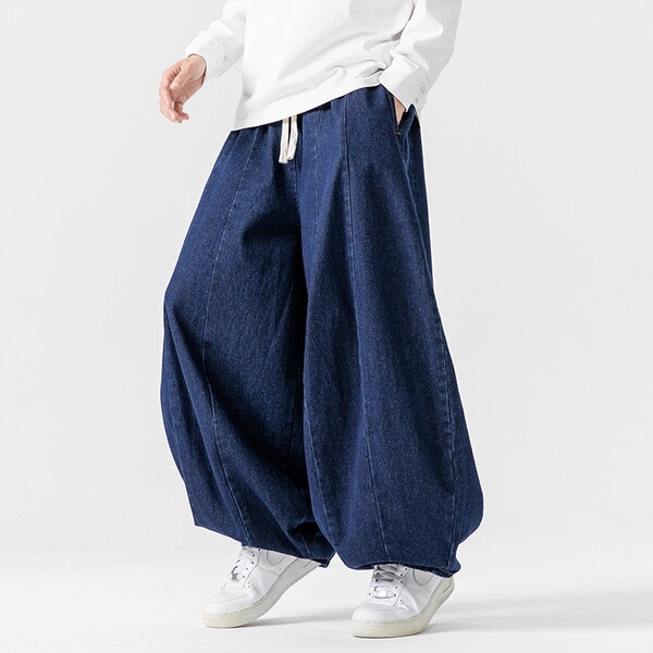 Demi-season retro jeans