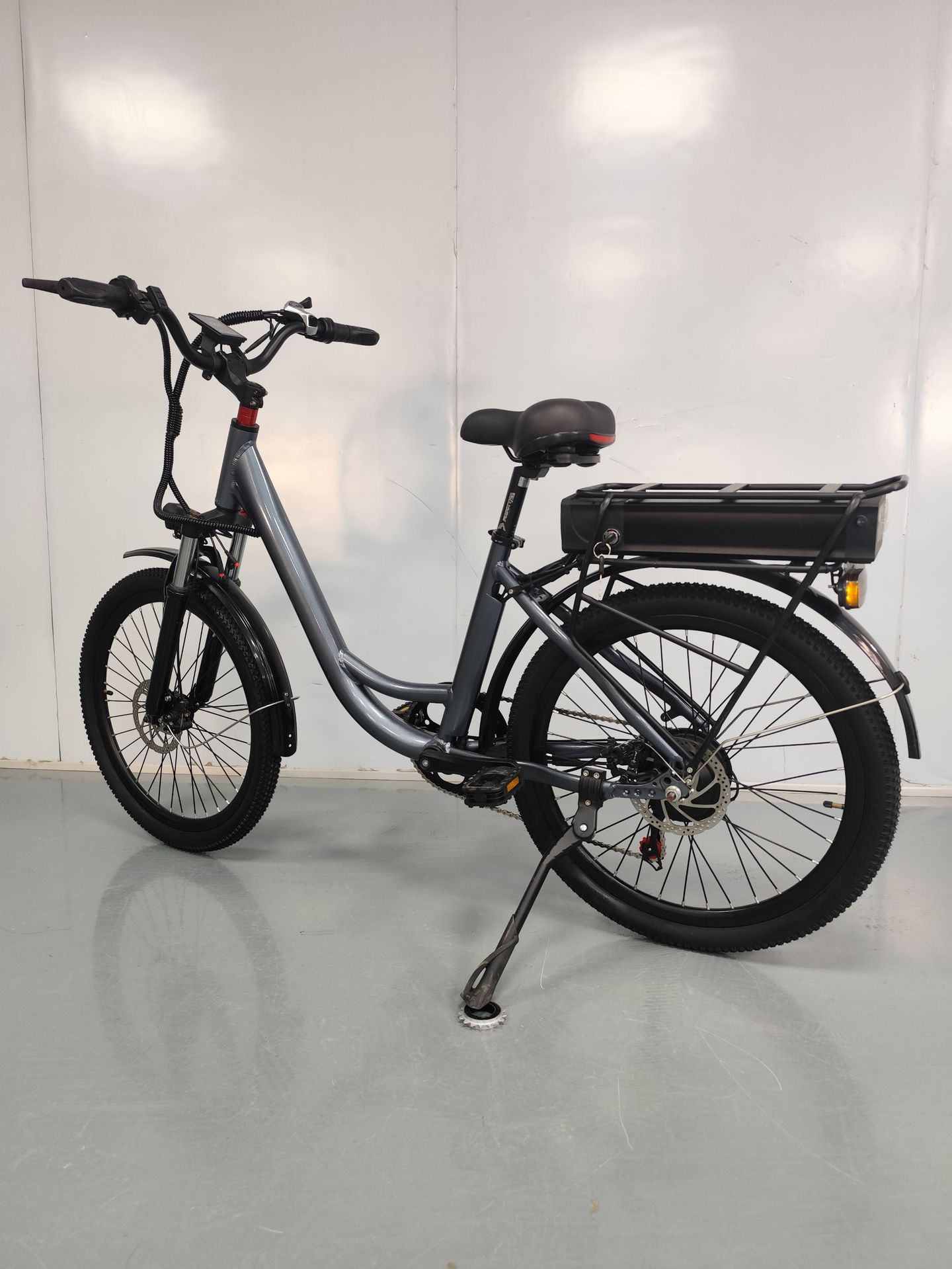 26 inch Electric Bicycle Lightweight Step-Through Mountain Bike