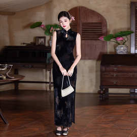 2026新款黑色丝绒印花长款新中式无袖旗袍修身显瘦日常通行旗袍裙