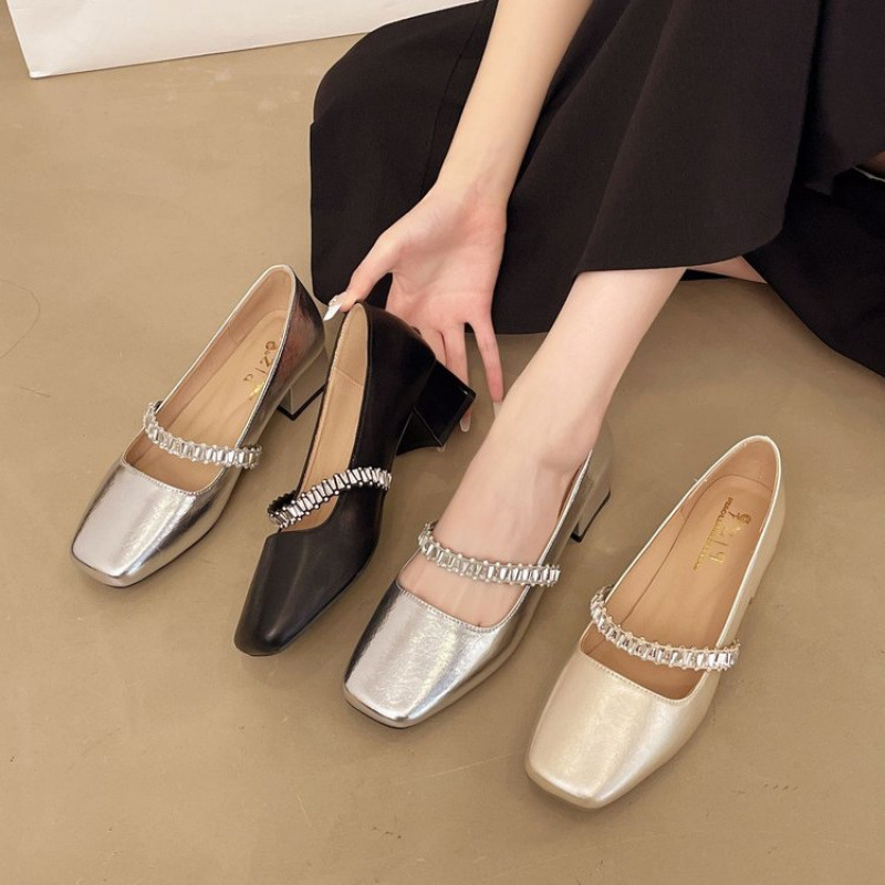 Champagne francés con zapatos de mujer de talón grueso 2026 primavera nueva cabeza cuadrada de diamante de talón bajo zapatos simples poco profundos