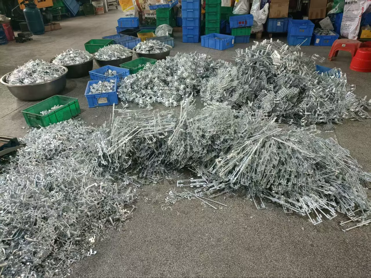 锌合金产品压铸 环保锌合金压铸胚件 锌合金小配件