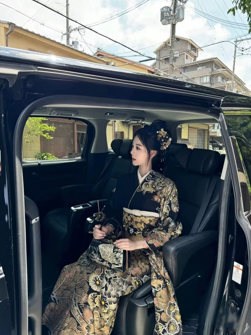 Japanese multicoloured bathrobe, dress