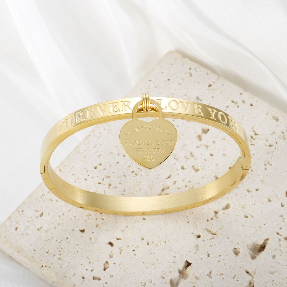 Pulsera de acero inoxidable de comercio exterior exquisita Forever love melocotón corazón colgante mujer pulsera de acero de titanio joyería de oro rosa