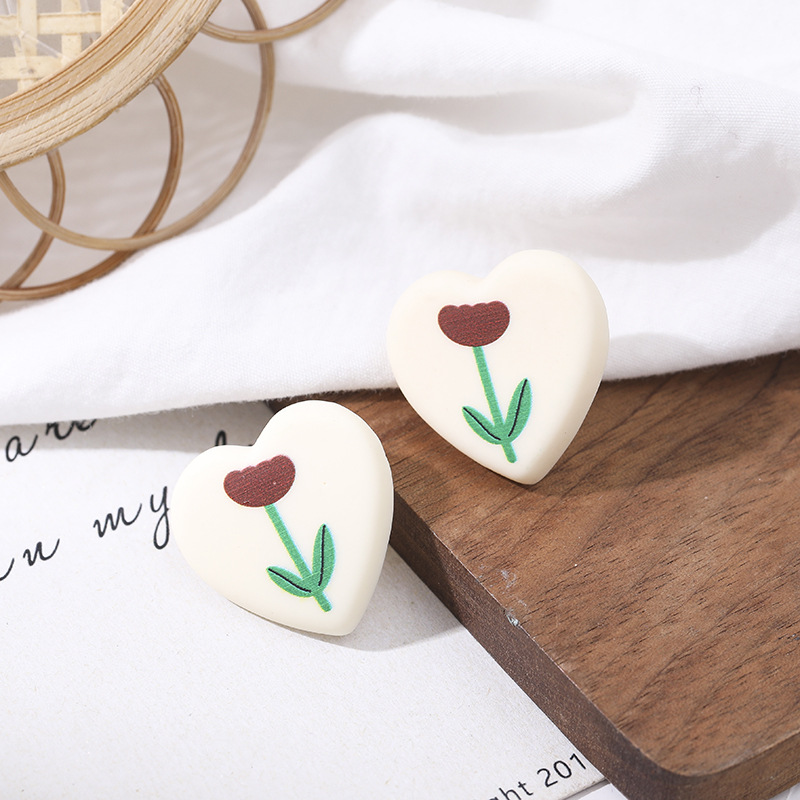 1 Pair Sweet Simple Style Heart Shape Plastic Resin Ear Studs display picture 8