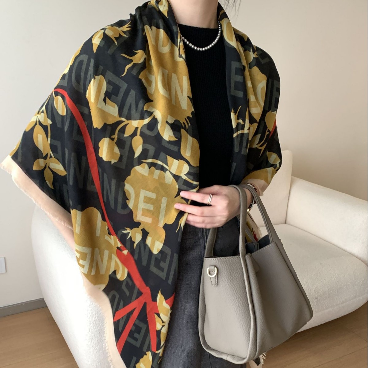 2024 otoño y invierno nuevo patrón de letras simple 130cm toalla cuadrada retró multifuncional con cuatro lados desmontados