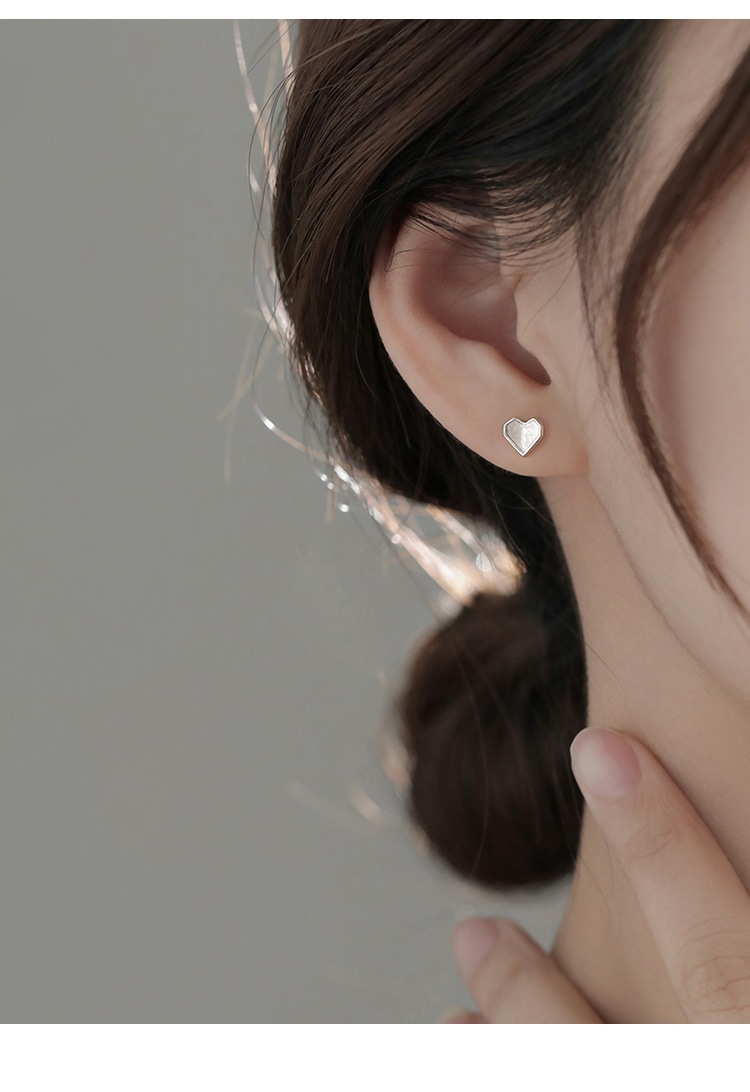 Women's Gender 1 Pair 925 Sterling Silver 925 Sterling Silver Earrings Heart Shape Ear Studs