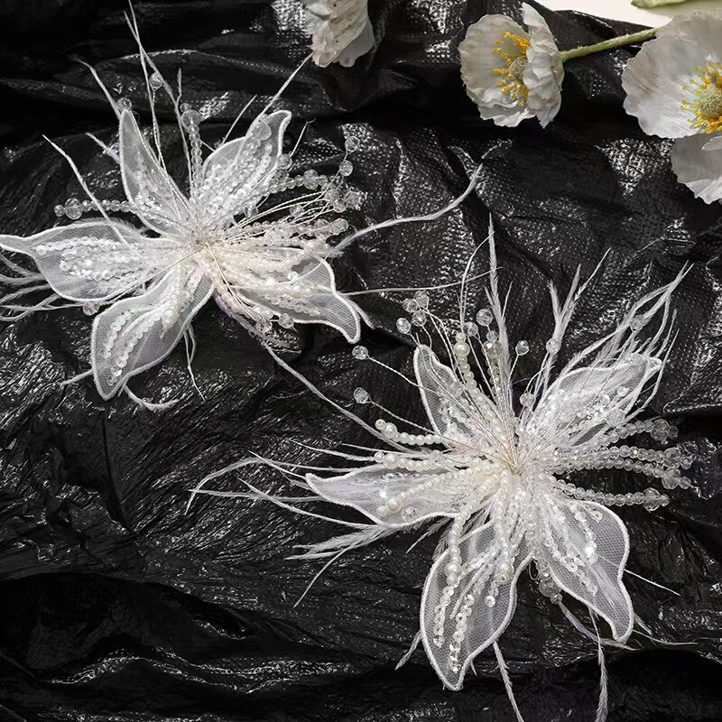 仙美純欲の白いレースの羽の真珠の水晶の花のdiyは糸の花の頭をねじって飾ります。|undefined