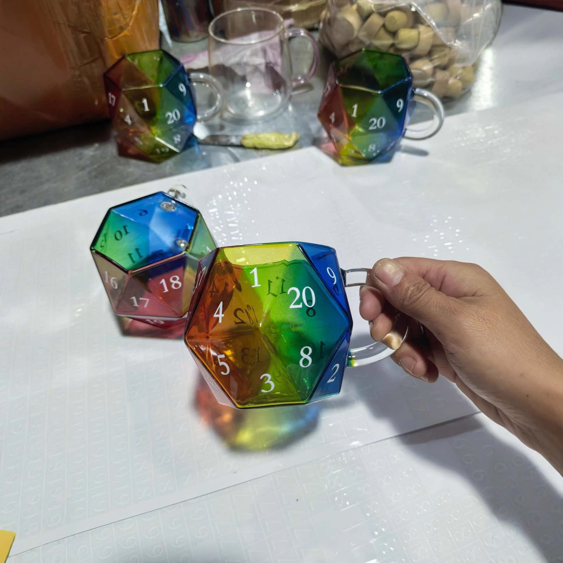 Nuevo Dragons Rainbow D20 Dice Mug transfronterizo D20 Dice Mug pintado