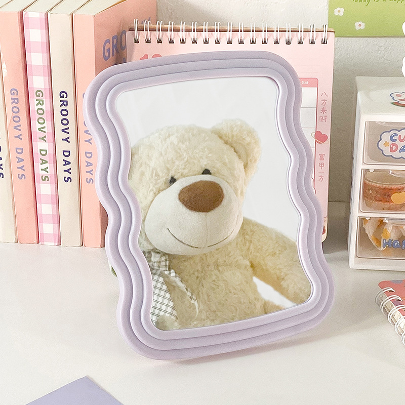 Espejo de maquillaje ondulado de maquillaje de niñas macarrón de alto valor espejo de dormitorio de oficina portátil colgar espejo