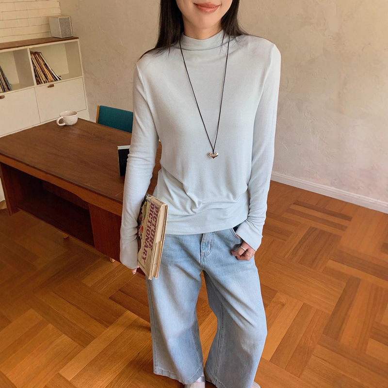 Korean-Style Half-High Collar Base Shirt, Small Lucky Girlfriend T-Shirt, Stretchy Slim-Fit Inner Long-Sleeve Top for Women with Necklace