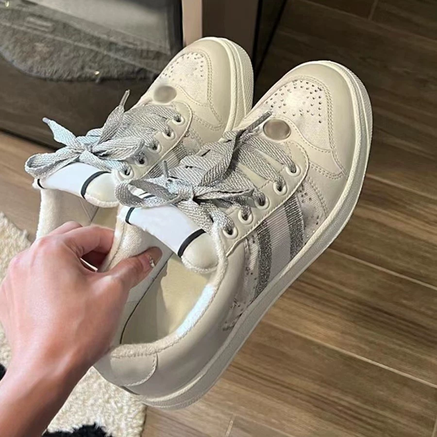 Стразы маленькие грязные туфли женские новые ретро кожаные туфли грязные туфли пресбиопия мужчины и женщины повседневные плоские виды спорта пара in