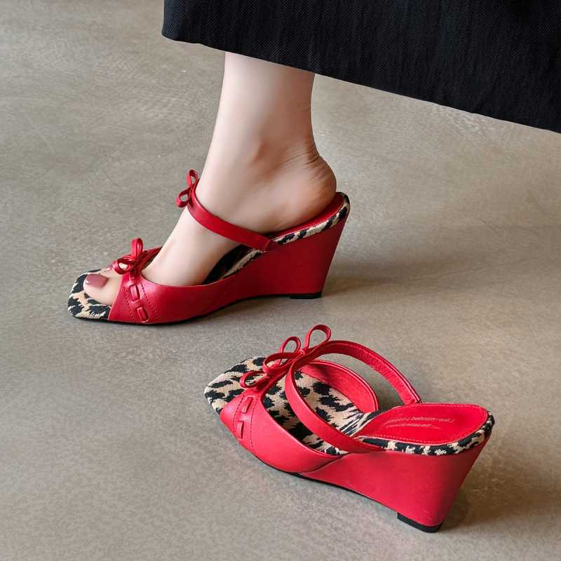 Big Long Legs Wedge Heel Bow Cowhide Outer Slippers 2025 Summer High Heel Square Toe Open Toe Leopard Print Genuine Leather Sandals for Women