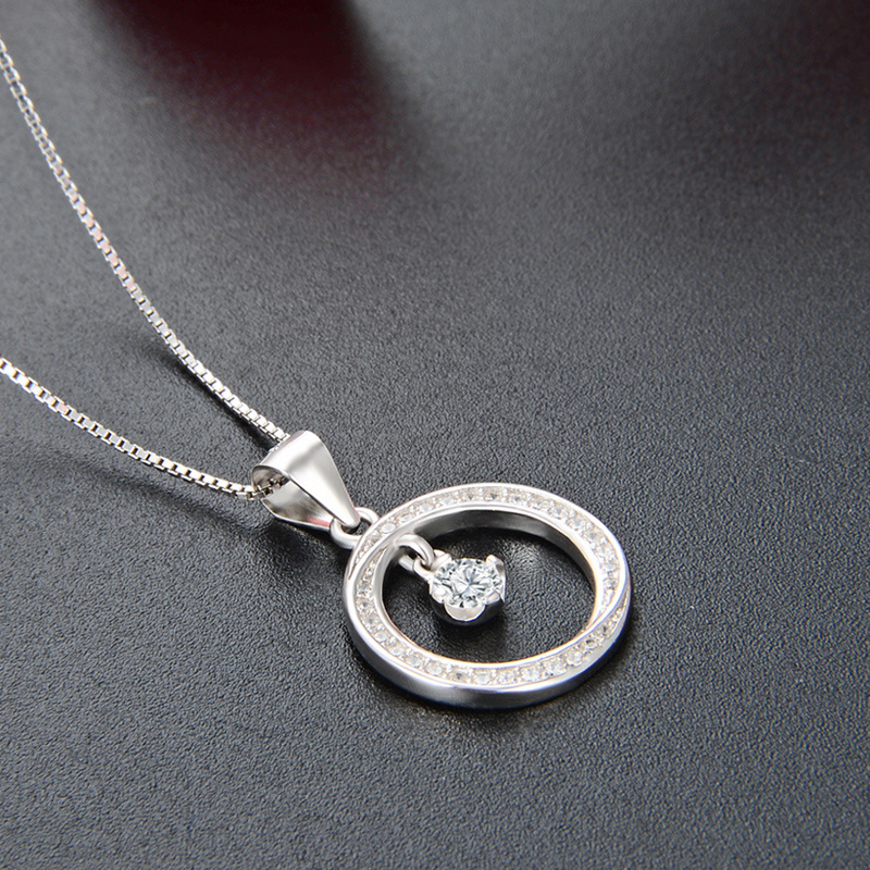 Moda japonesa y coreana de estilo completo diamante collar redondo s925 plata esterlina diamante-incrustado latido corazón clavícula cadena colgante femenino al por mayor