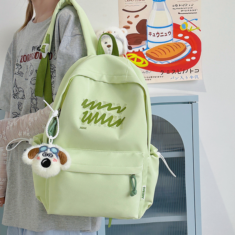 新款潮流学生书包女大容量休闲百搭双肩包初高中生上学轻便背包