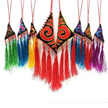 四川凉山彝族绣包手工艺品特色民族手绣香包挂件车挂件三角包饰品