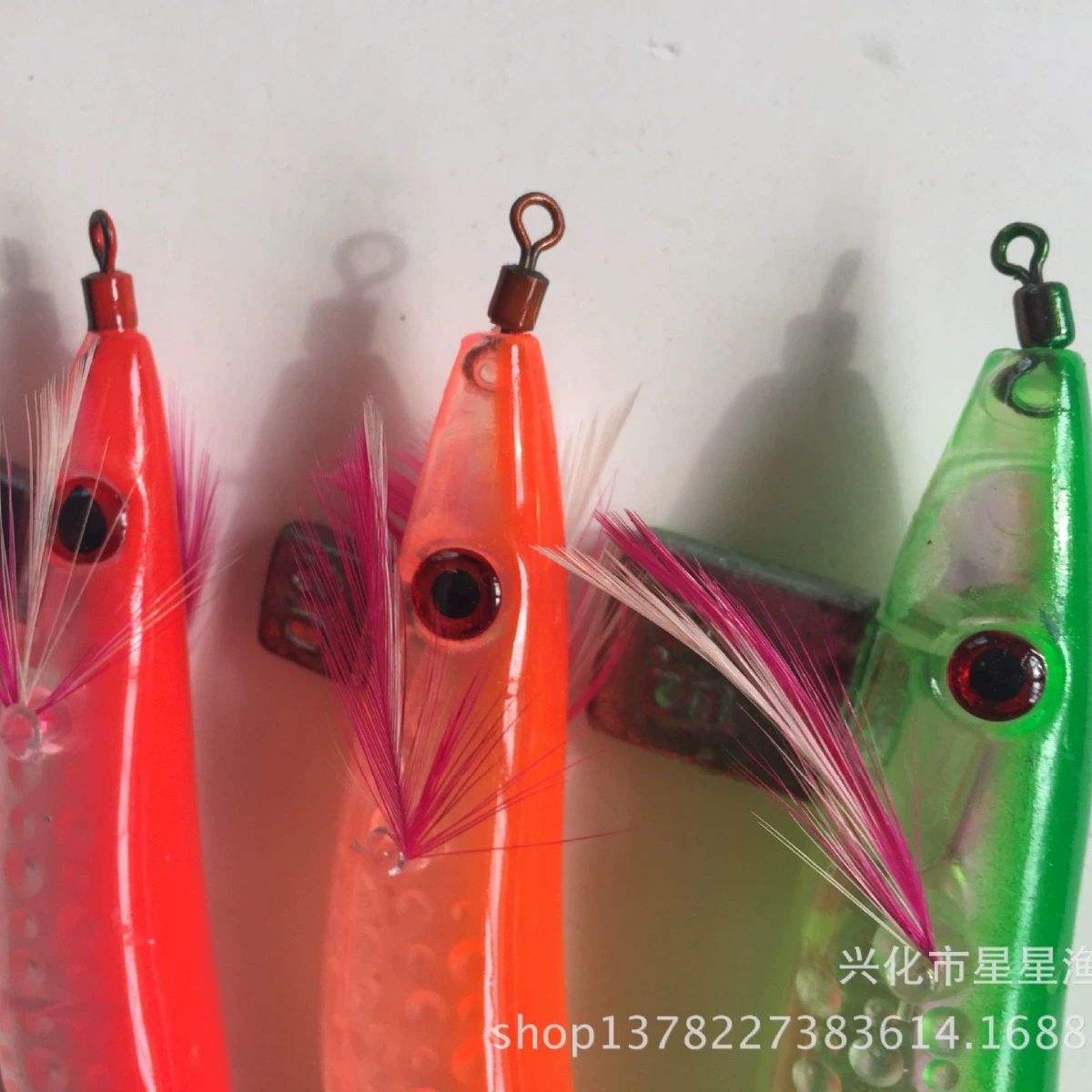 Exit Indonesian banana shrimp night light plastic fish paint shrimp, squid hook bionic biblon road sub -fish bait voltage wholesale