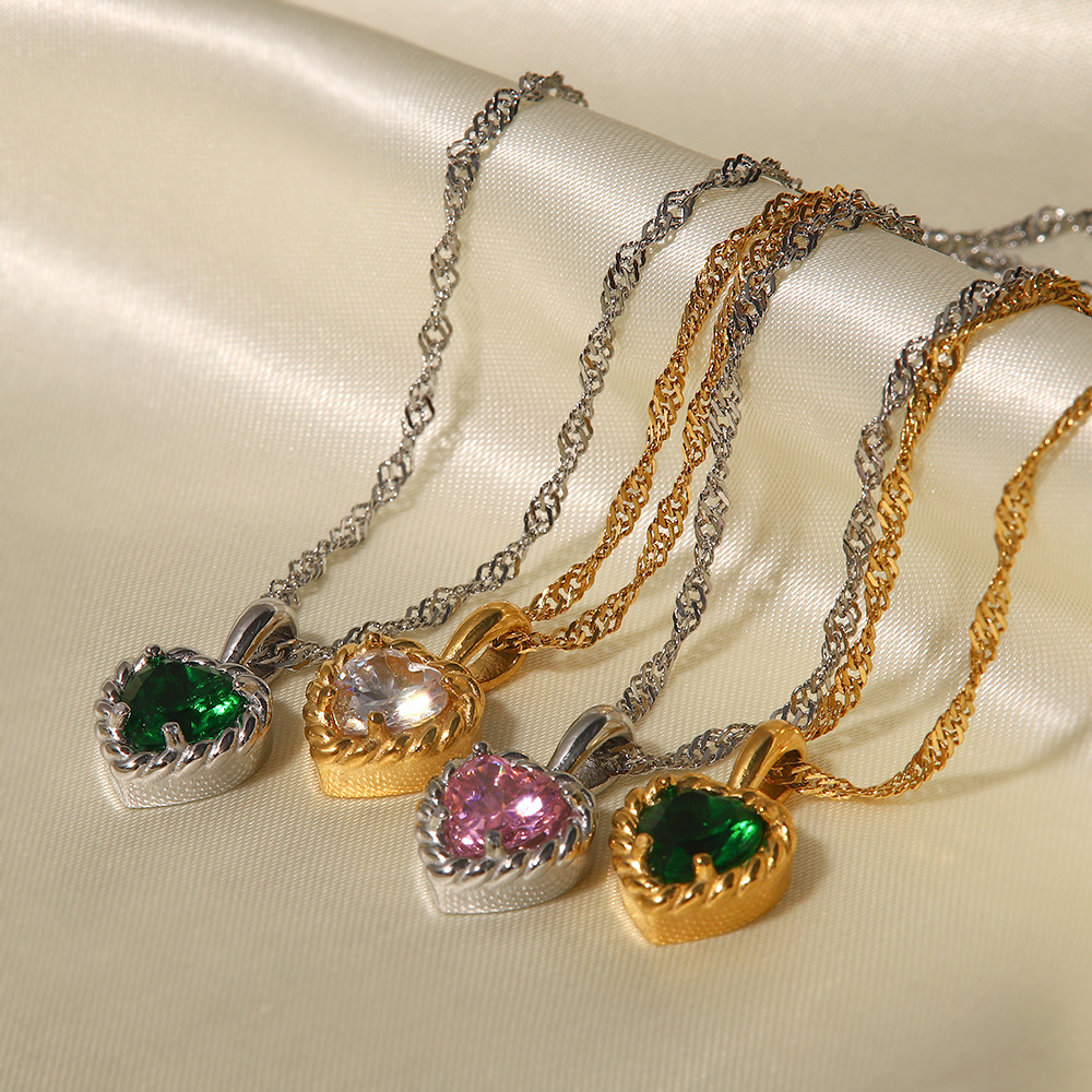 Elegant Heart Shape Stainless Steel Titanium Steel Inlay Zircon Pendant Necklace