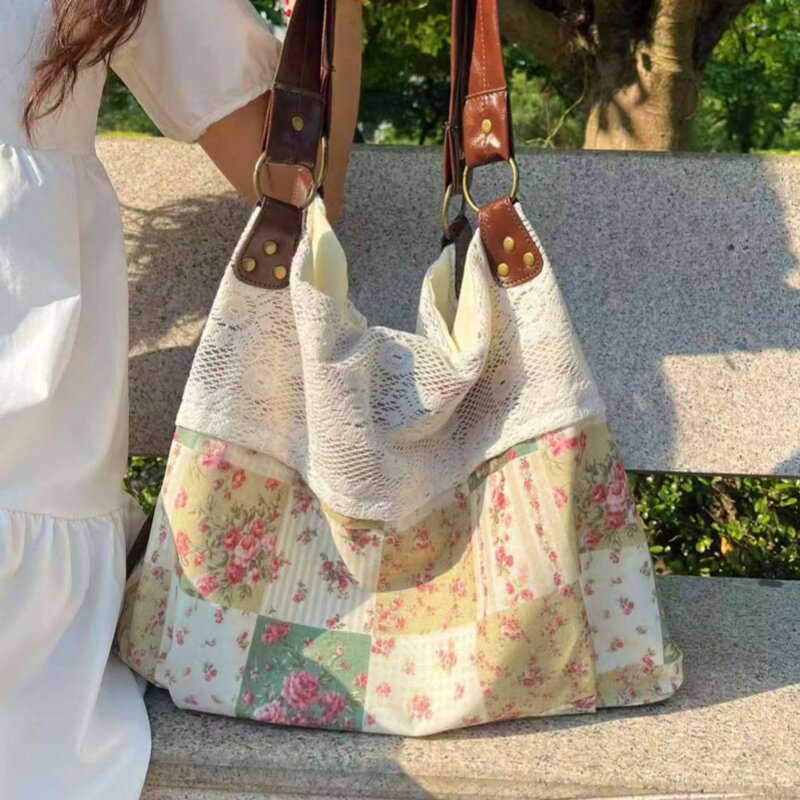 Korean-Style Floral Canvas Bag with Contrasting Lace Stitching, Large-Capacity Commuter Tote Bag, Casual Style Underarm Shoulder Bag
