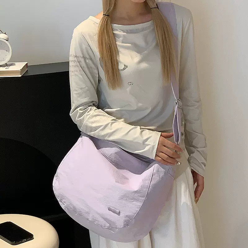 Colorful Fox日韩小众设计新款大容量女士斜挎包百搭通勤单肩包