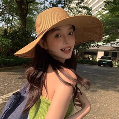 麦わら帽子の女性2025夏の新型屋外の海辺の大きな帽子の帽子の日焼け止めの日よけの帽子の草はビーチの日よけの帽子を編みます。