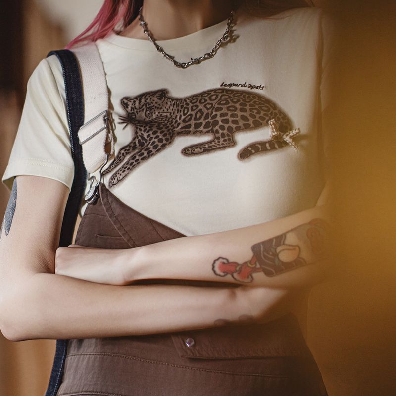 White retro sexy short sleeve T-shirt