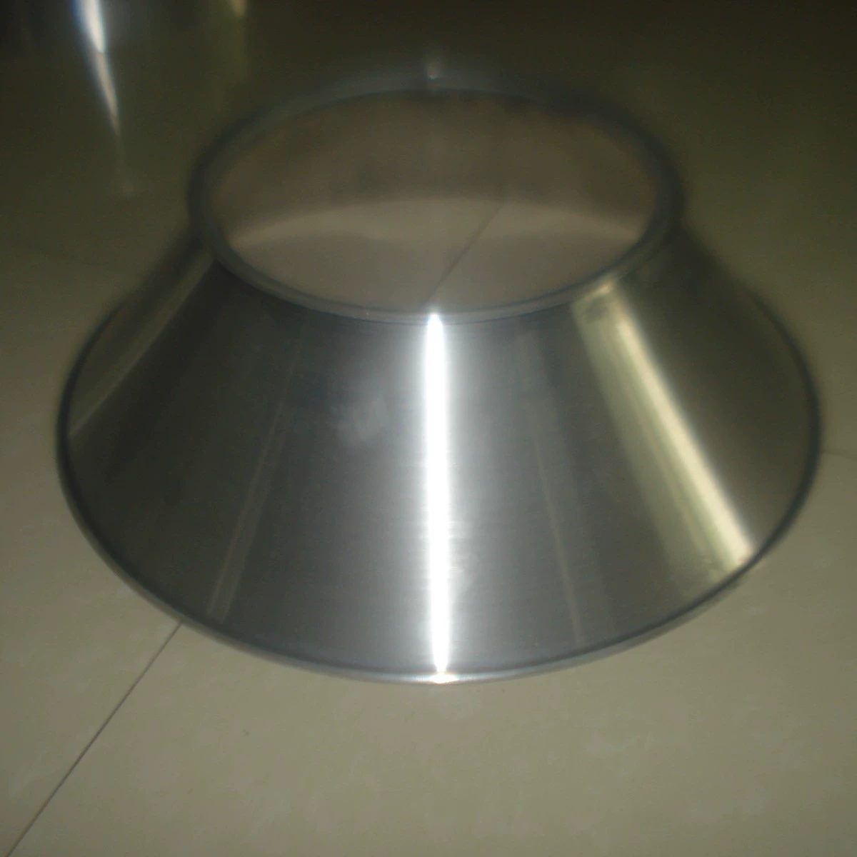 Оборудование для ротационной ковки из Дунгуаня: обработка вентиляторных отверстий, ротационная ковка с ЧПУ, штамповка, растяжка, лазерная резка, взрывозащищенное оборудование