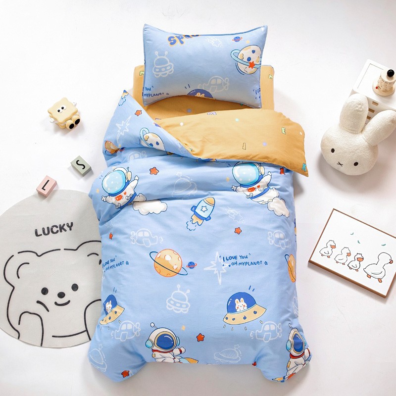 우주로 날아가다 J