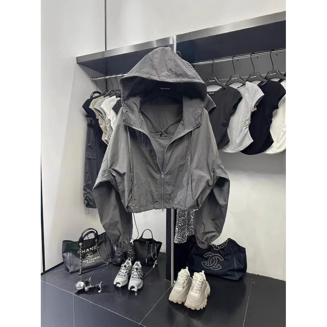 High-end women's windproof and sun-protective jacket, 2025 summer new style, niche Korean casual loose breathable sun protection clothing