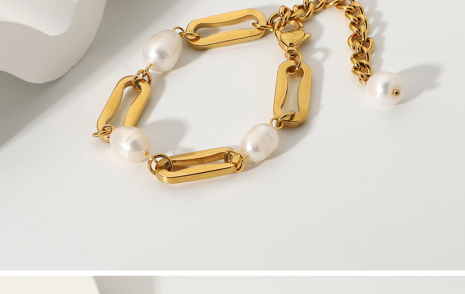 Baroque Pearl Rectangular Chain Gold-plated Stainless Steel Bracelet display picture 3