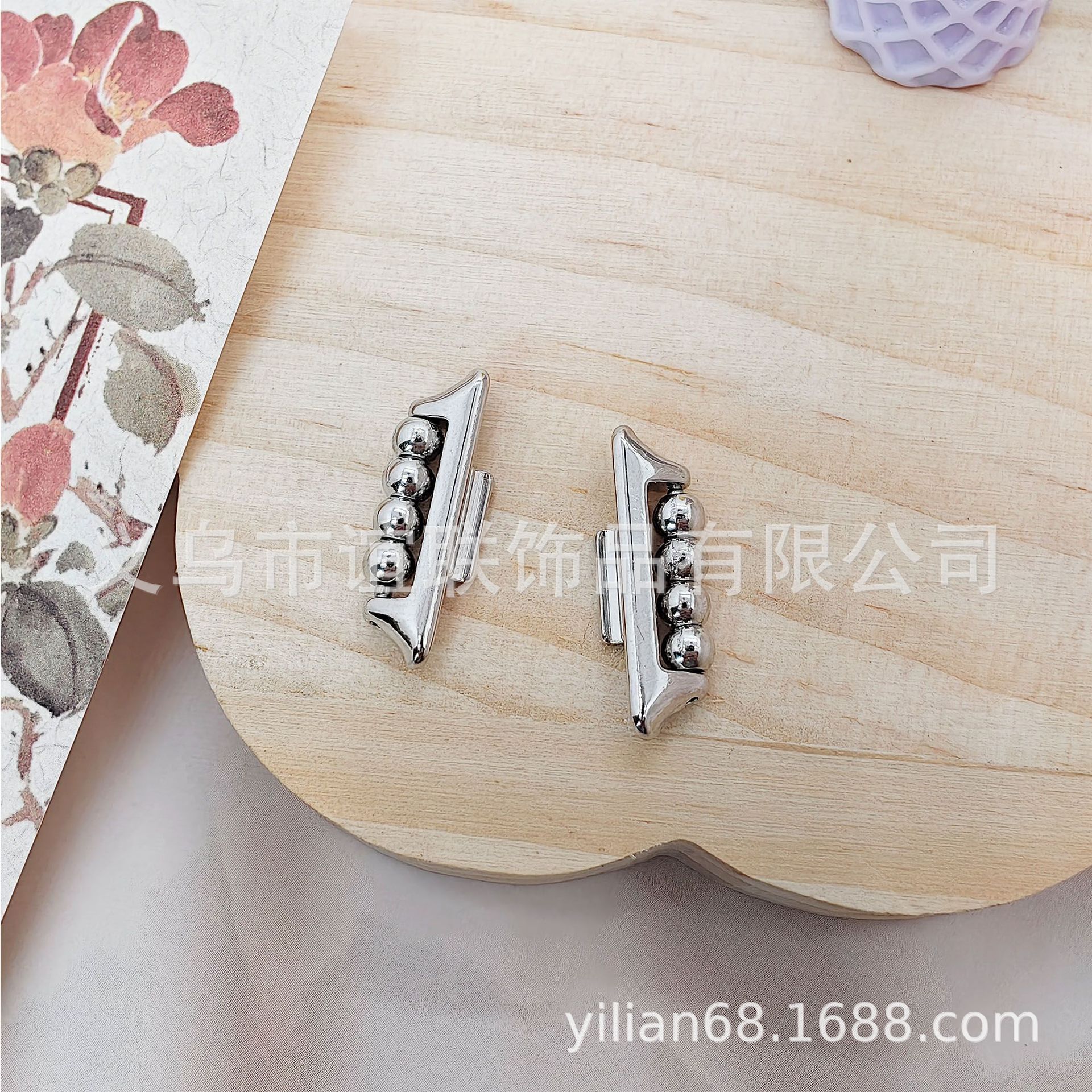 4 spacer beads (single)