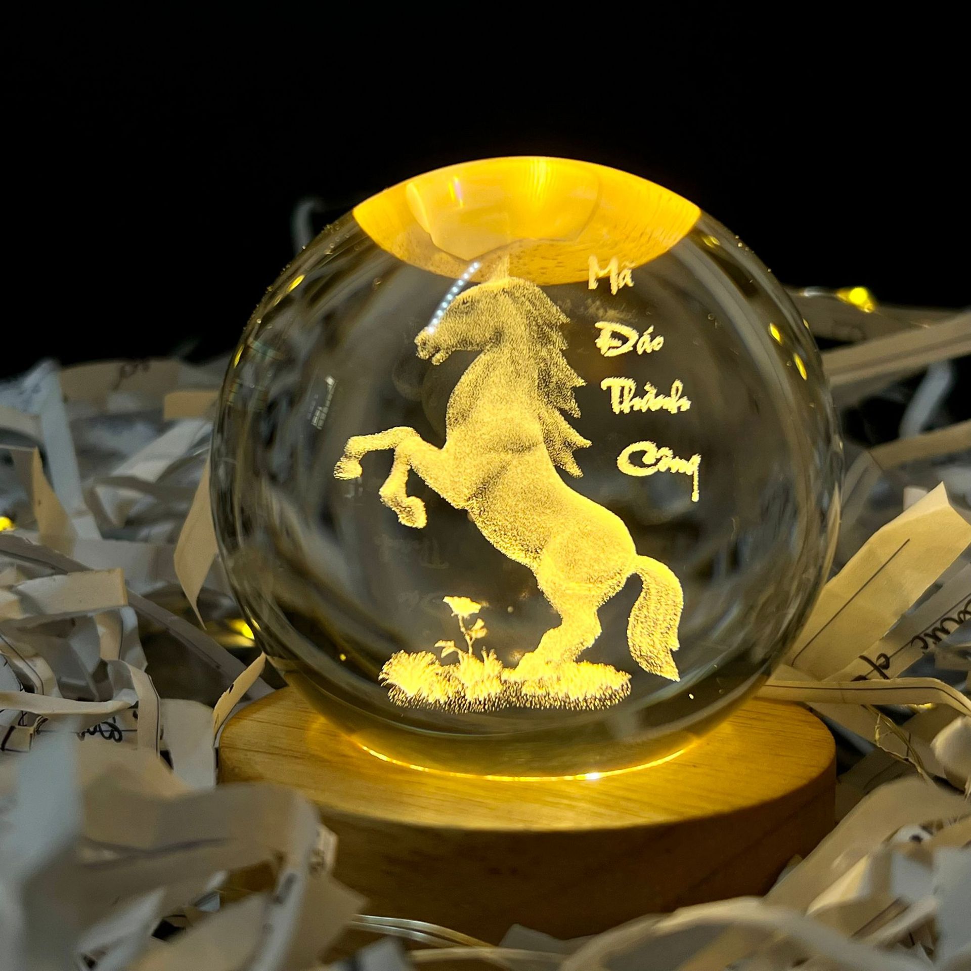 Luminoso ELK bola de cristal 3D tallada noche Luz de madera decoración de escritorio regalo para niñas regalo de cumpleaños al por mayor