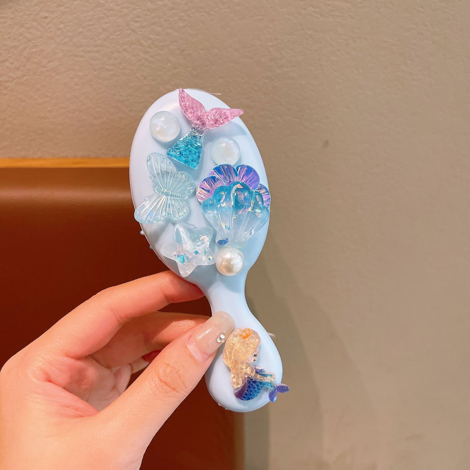 Lindo portátil con tapa plegable, peine de bolsa de aire plegable, masaje, peine pequeño, espejo, mini peine de colchón de aire portátil todo en uno, mujer