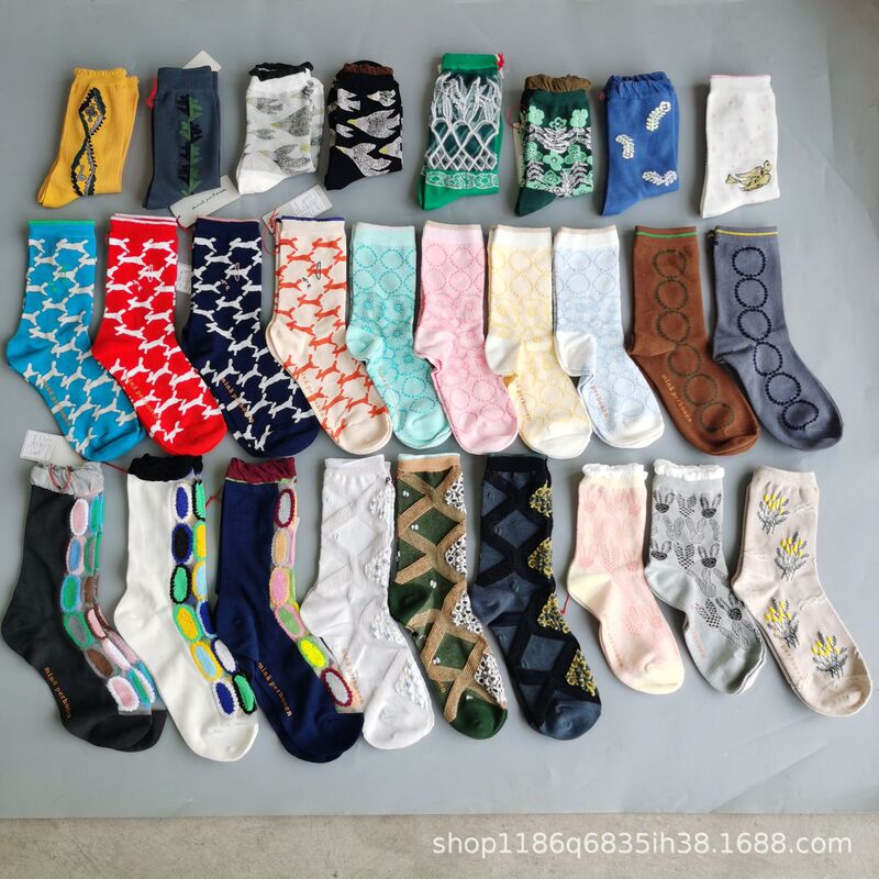 Japanese-Style Floral Women's Socks Retro Literary Plant Mid-Calf Socks Breathable Trendy Sweet Lace Socks Wholesale