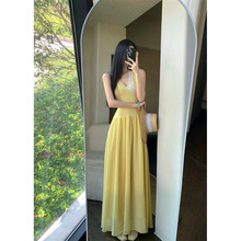 2025柠绮之夏法式黄色 蕾丝网纱挂脖吊带裙夏收腰显瘦连衣裙