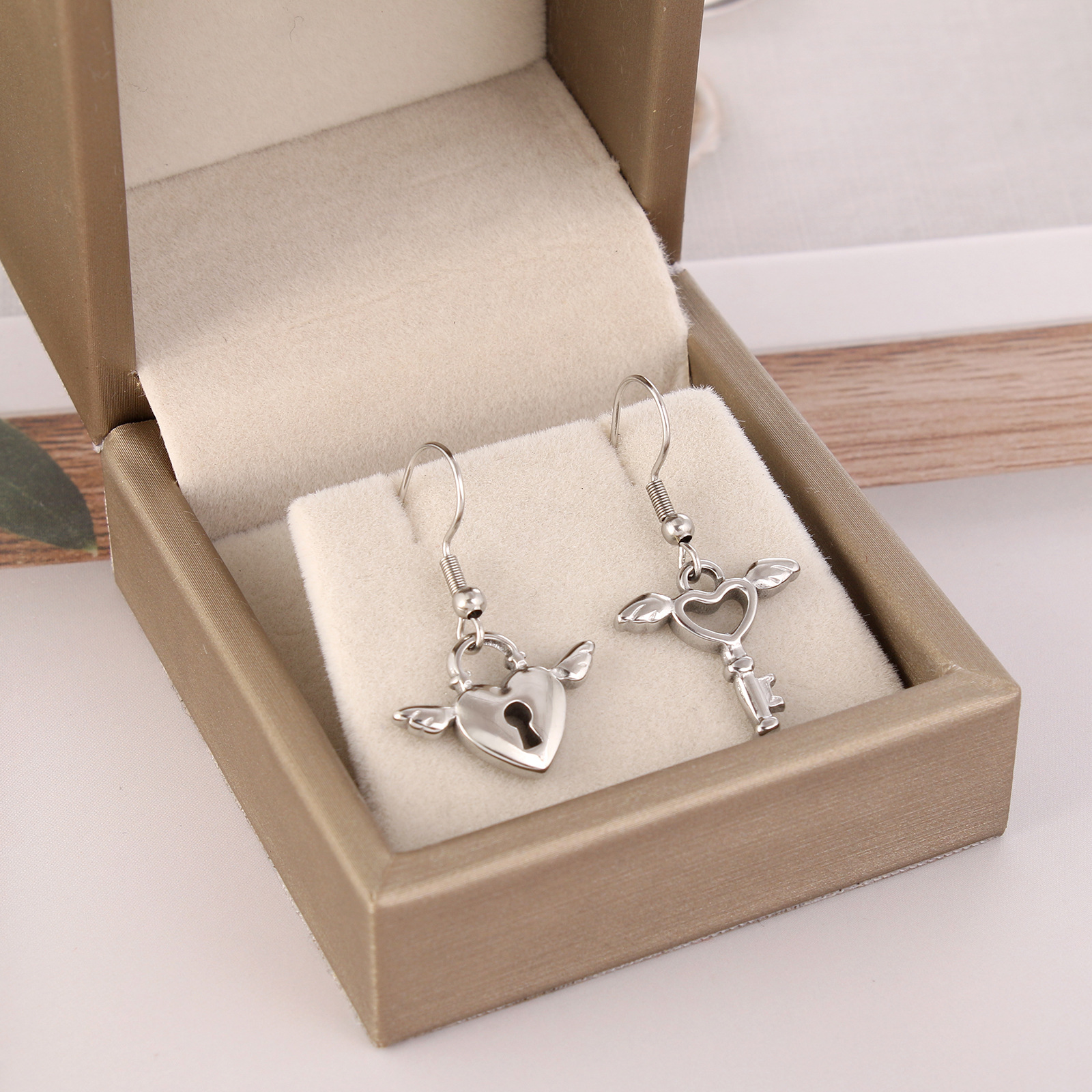 14g Weight 304 Stainless Steel Ear Needle Material Drop Earrings Classification 1 Pair Quantity Fashion Heart Shape Key Stainless Steel Stamping Drop Earrings 1 Pair